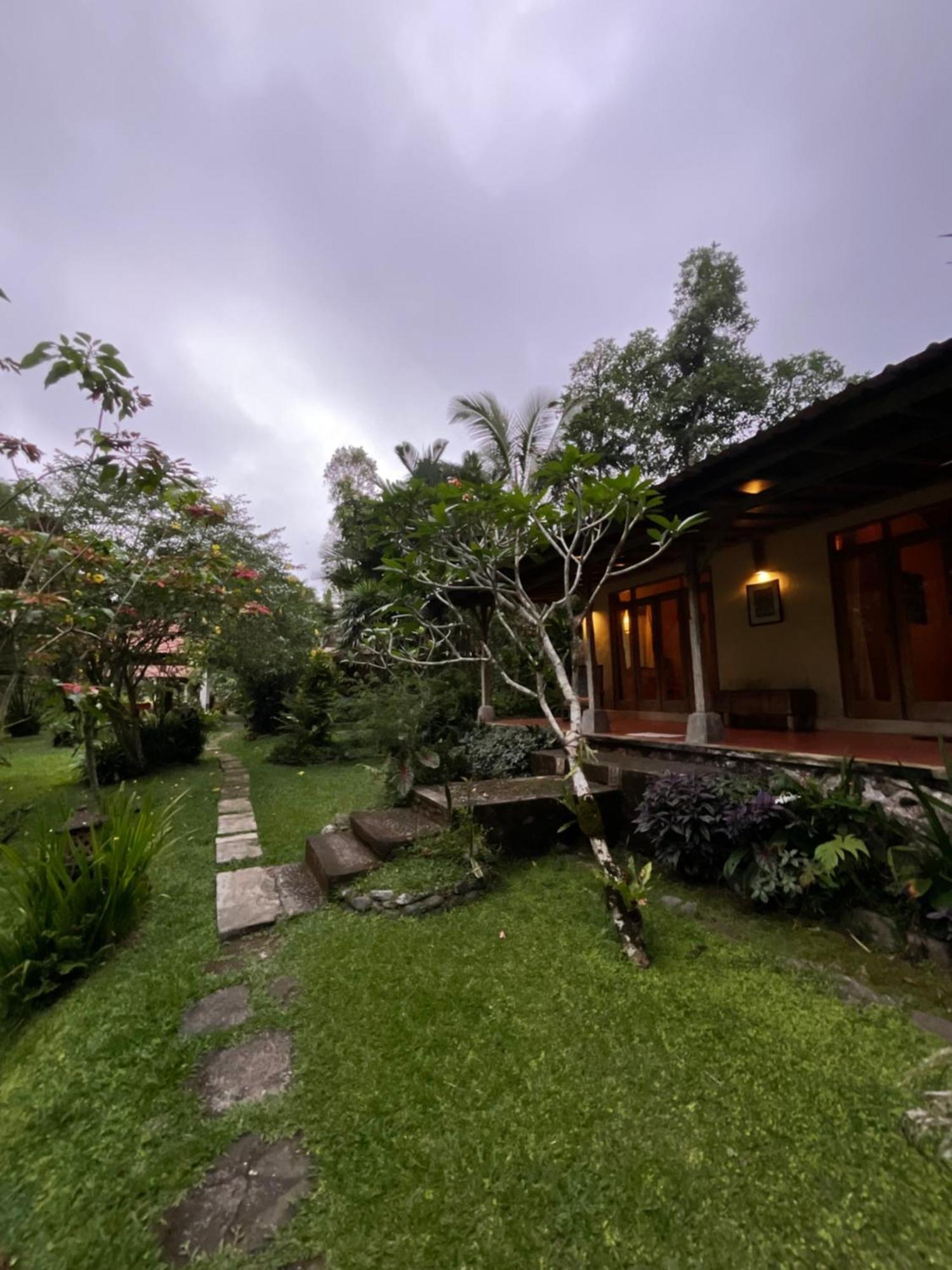 Carik Tangis Boutique Homestay جاتيلويه المظهر الخارجي الصورة